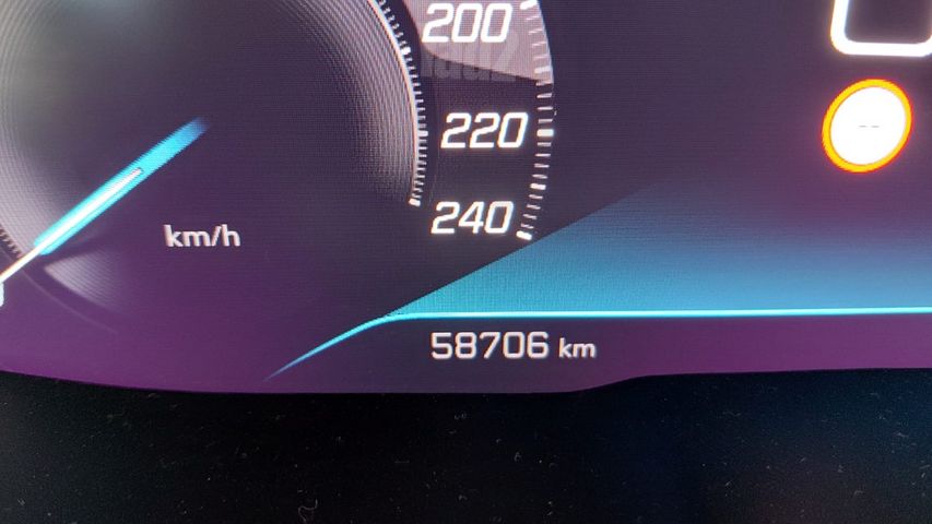 פיג'ו 5008