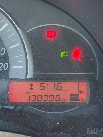 מודעת רכב ניסאן מיקרה