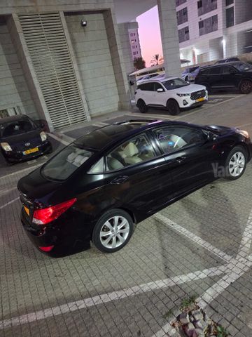יונדאי אקסנט i25