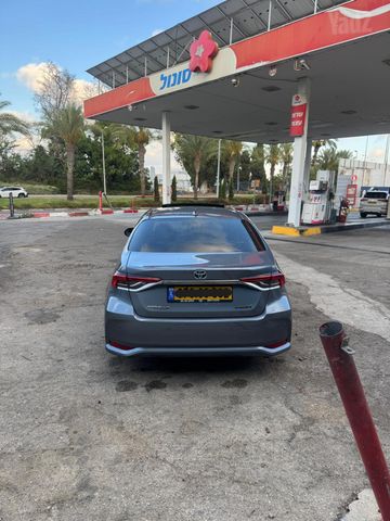 טויוטה קורולה