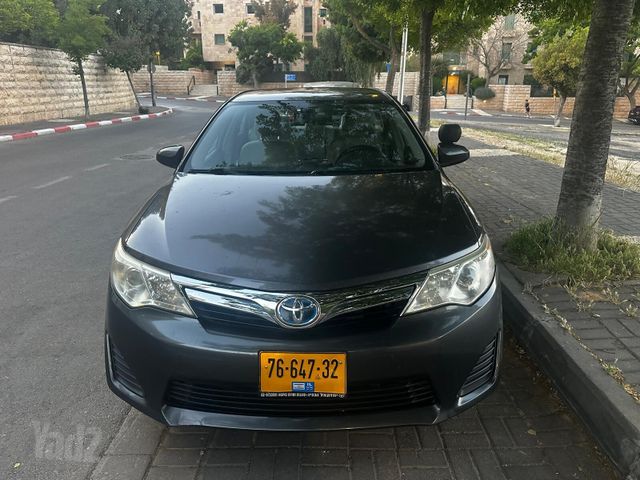 טויוטה קאמרי
