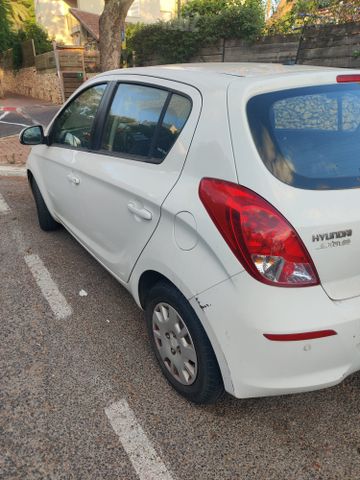 יונדאי i20