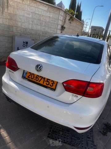 מודעת רכב פולקסווגן ג'טה