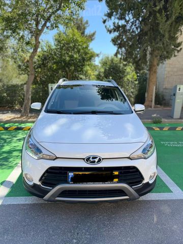 יונדאי I20 קרוס