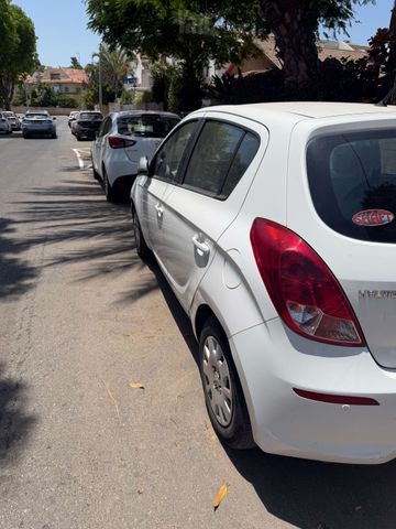 יונדאי i20