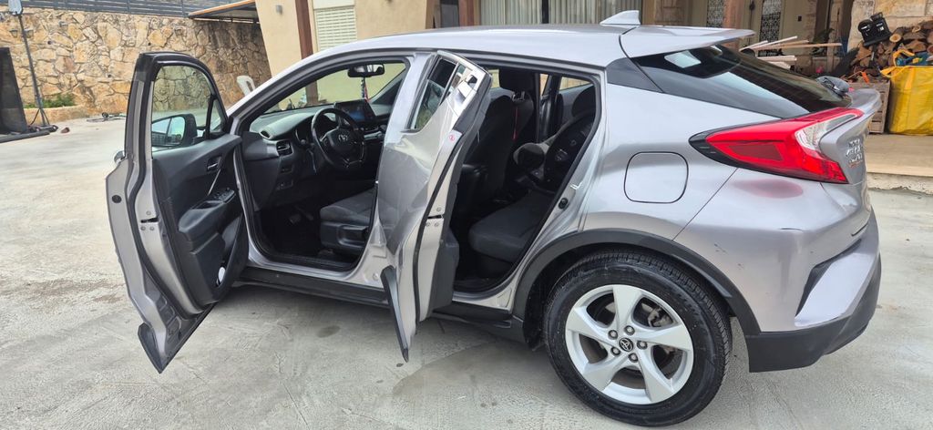 טויוטה C-HR
