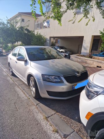 סקודה אוקטביה