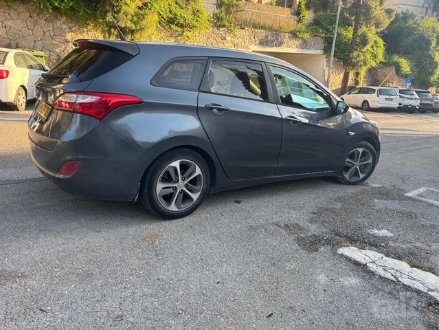 יונדאי i30