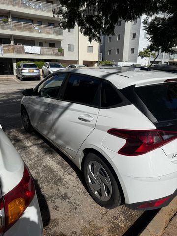 יונדאי i20