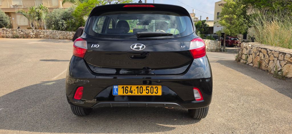 יונדאי i10