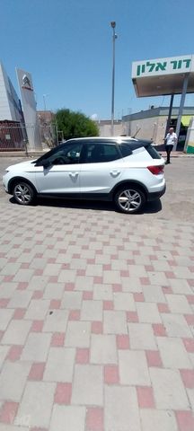 מודעת רכב סיאט ארונה