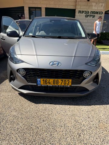 יונדאי i10