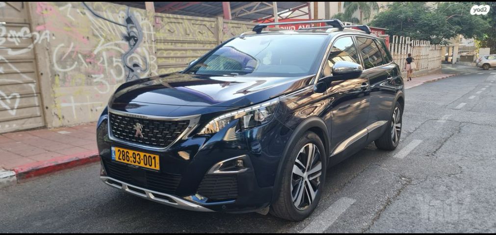 פיג'ו 5008