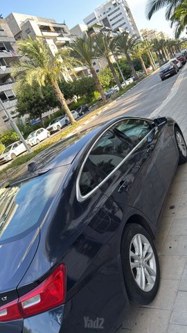 שברולט מאליבו