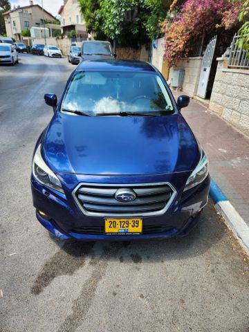 סובארו B4/לגאסי
