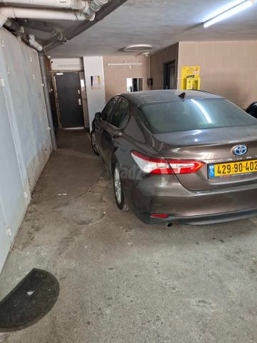 טויוטה קאמרי