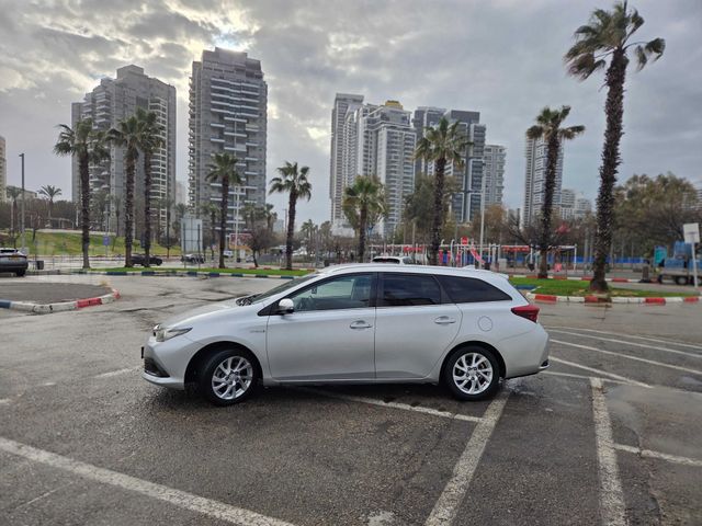 מודעת רכב טויוטה אוריס