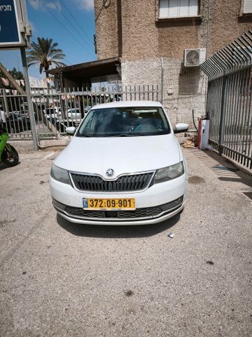 סקודה ראפיד