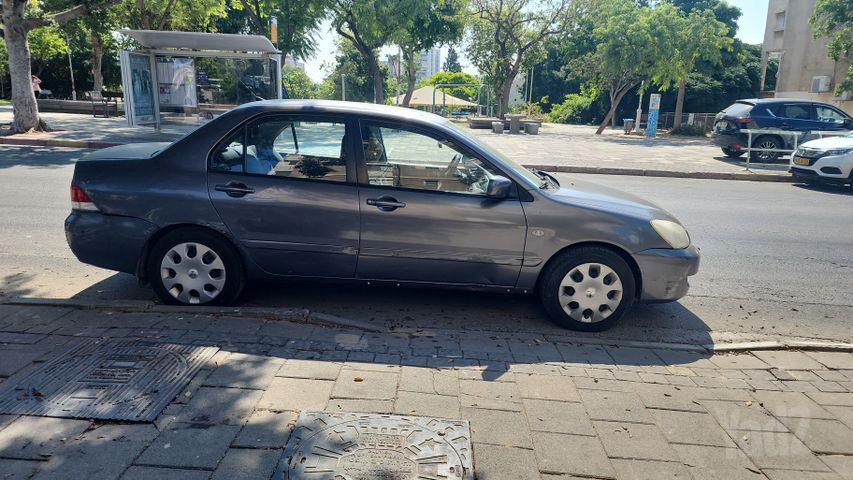 מיצובישי לנסר