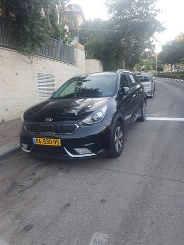 קיה נירו