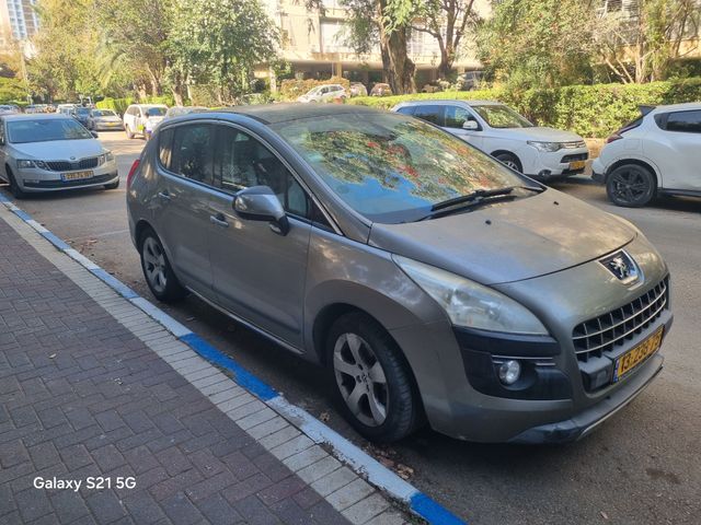 פיג'ו 3008
