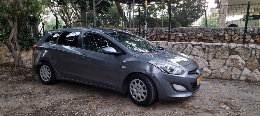 יונדאי i30
