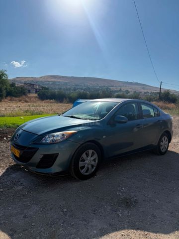 מודעת רכב מאזדה 3