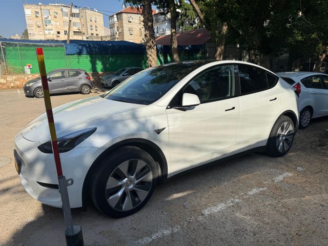 טסלה מודל Y
