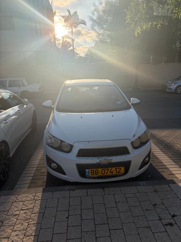 שברולט סוניק