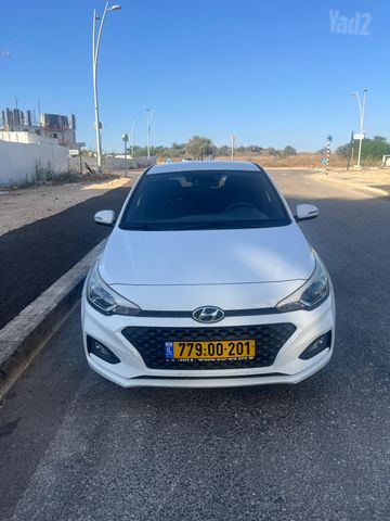 יונדאי i20