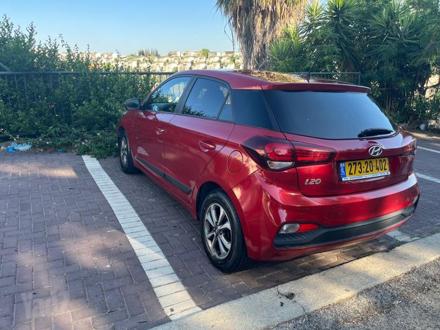 יונדאי i20