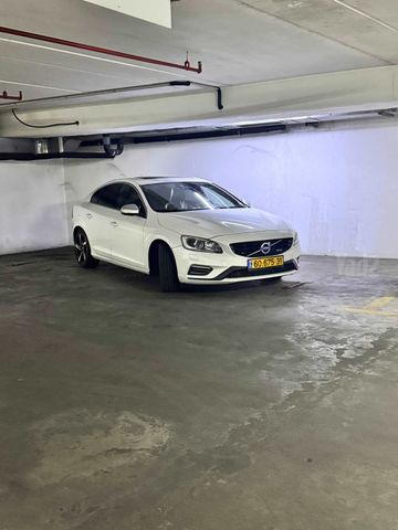 וולוו S60