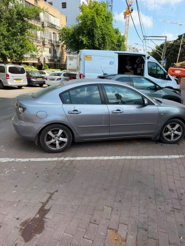 מאזדה 3