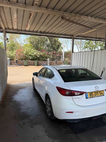 מאזדה 3