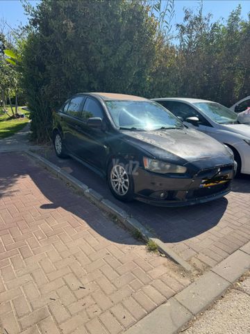 מודעת רכב מיצובישי לנסר