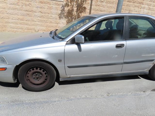 וולוו S40
