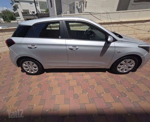 יונדאי i20