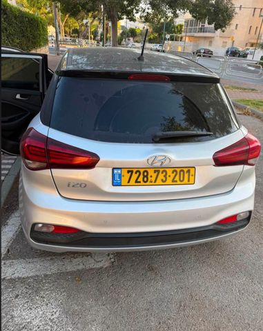 יונדאי i20