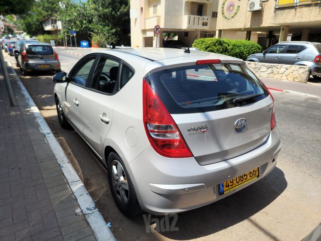 יונדאי i30
