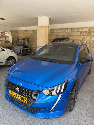 פיג'ו 208