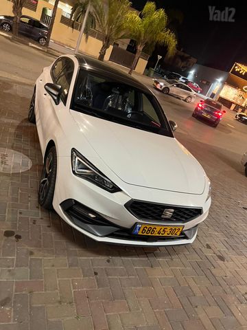 מודעת רכב סיאט לאון