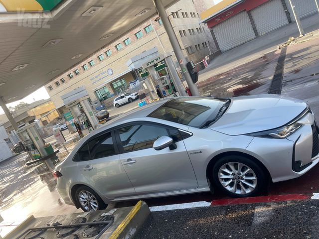 טויוטה קורולה