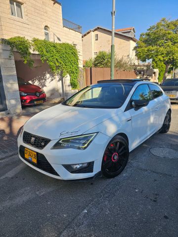 מודעת רכב סיאט לאון