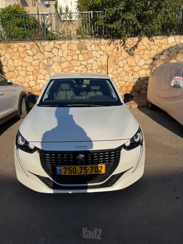 פיג'ו 208