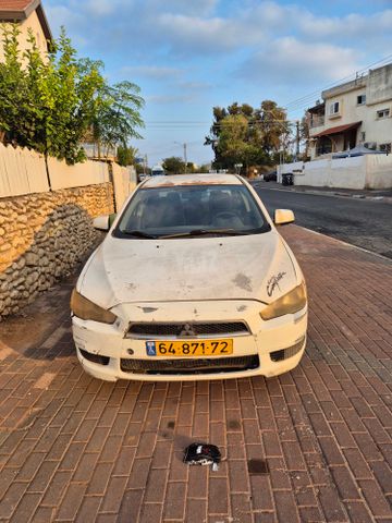 מיצובישי לנסר