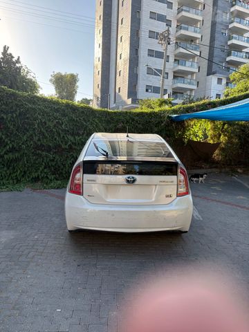 מודעת רכב טויוטה פריוס