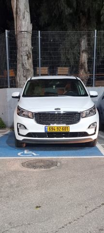 מודעת רכב קיה קרניבל