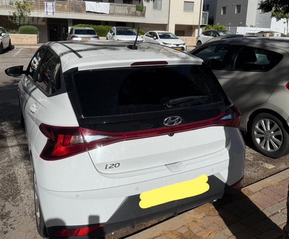 יונדאי i20