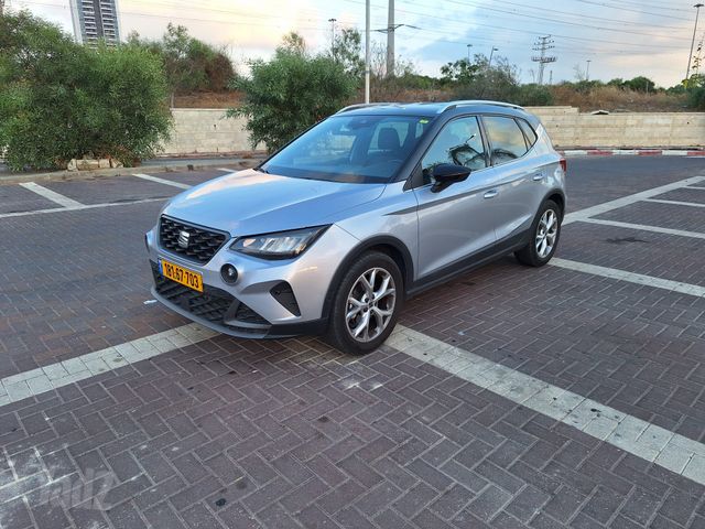 מודעת רכב סיאט ארונה
