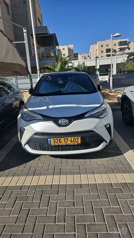 טויוטה C-HR